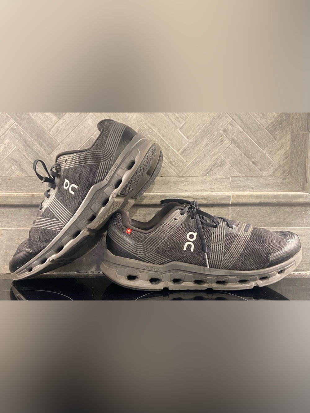 On Cloud Cloudgo Men’s 10.5 EUC